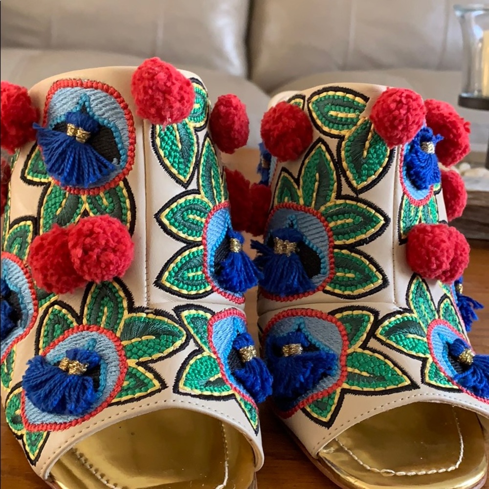 Tory Burch Ellis Embroidered Mule Size 6.5